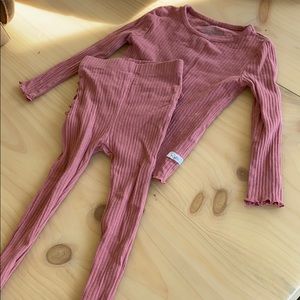 Ruffle Butts lounge set